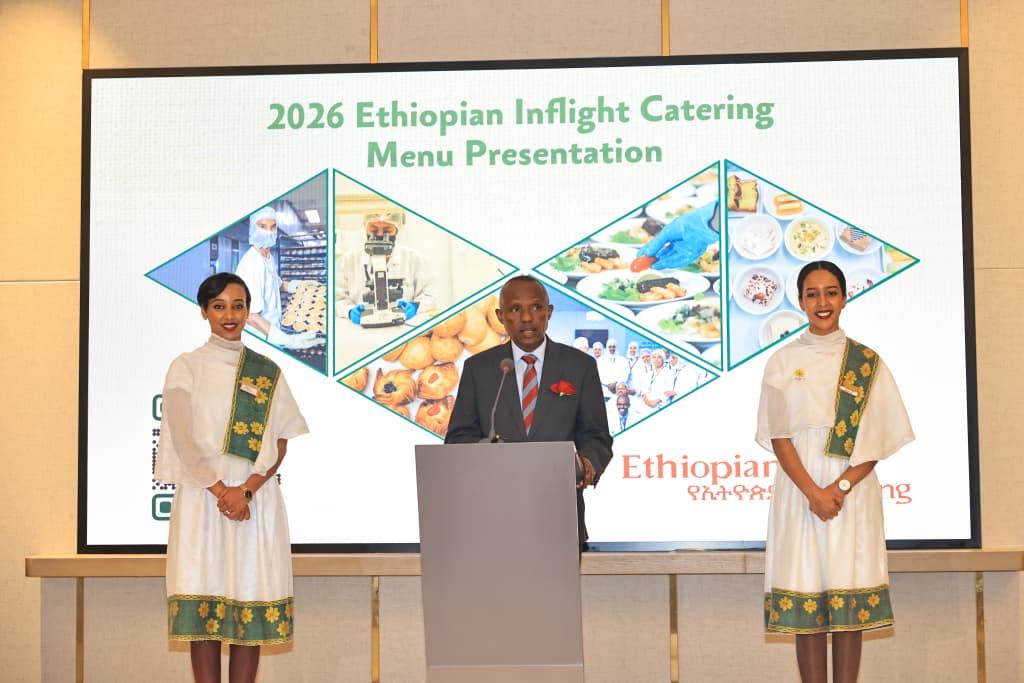 You are currently viewing አየር መንገዱ በአገልግሎት ጥራት እና በደንበኛ እርካታ ላይ የማይናወጥ አቋሙን በተግባር እያሳየ መሆኑን አቶ መስፍን ጣሰው ገለፁ