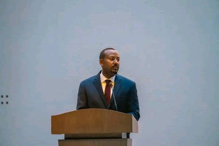 You are currently viewing የመደመር መንግስት ዛሬ ላይ ሆኖ የተሻለ ነገን የሚያይና የሚገነባ ነው ሲሉ ጠቅላይ ሚኒስትር ዐቢይ አሕመድ (ዶ/ር) ተናገሩ