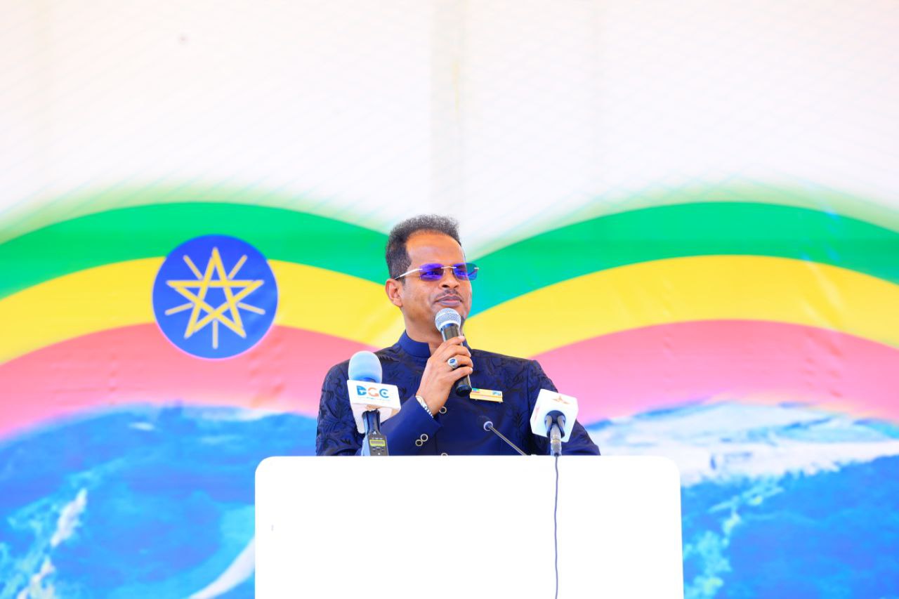 You are currently viewing በሕብረ ብሔራዊ አንድነት ያጠናቀቅነው የሕዳሴ ግድባችን ለነገው ትውልድ የምናስረክበው ደማቅ አሻራችን ነው ሲሉ ከንቲባ ከድር ጁሃር ገለፁ