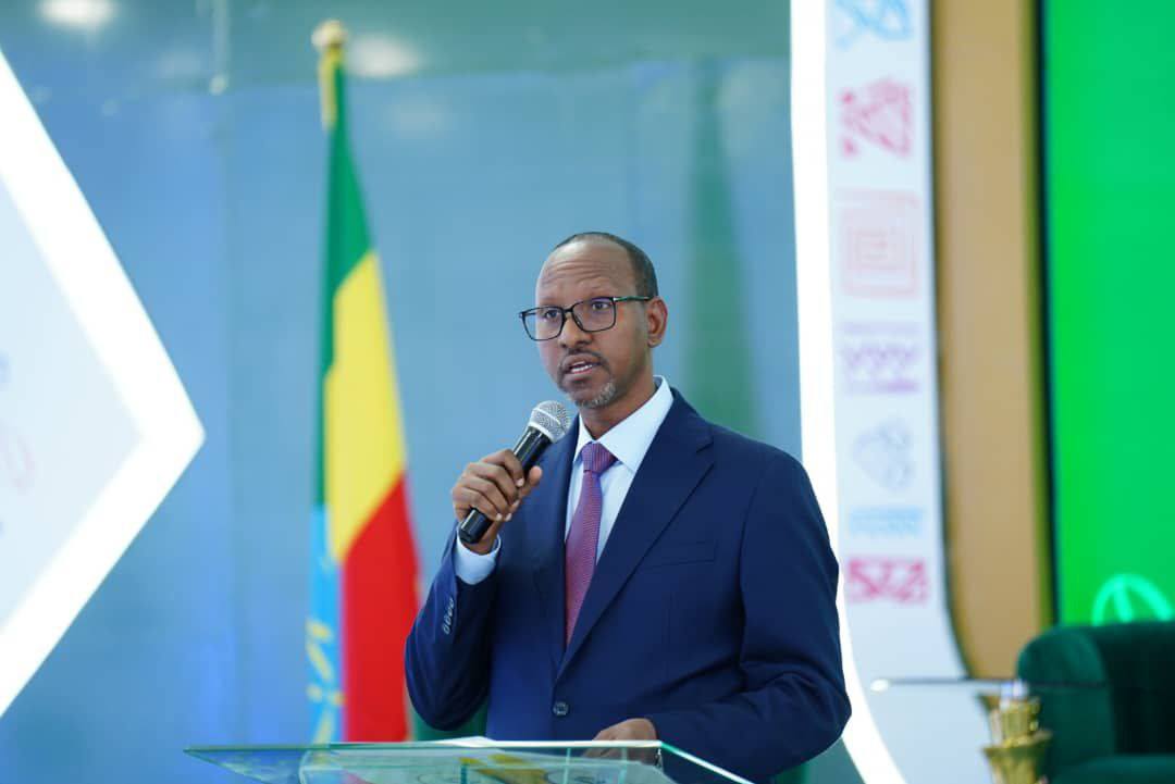 You are currently viewing የአፍሪካ አህጉራዊ ነጻ ንግድ ቀጣና የንግድ ስምምነት ትግበራ ኢትዮጵያ በአፍሪካ ጉዳይ ላይ ያላትን የግንባር ቀደምትነት ሚናዋን በኢኮኖሚው ዘርፍ የሚደግም መሆኑን አቶ አደም ፋራህ ገለጹ