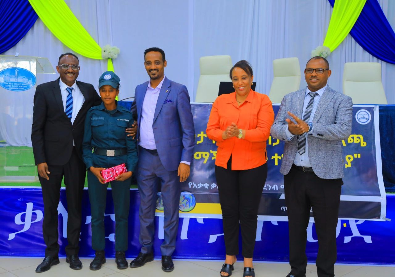 You are currently viewing ሰብዓዊነትን አስቀድመው አርአያነት ያለው ተግባር የፈጸሙ ደንብ አስከባሪዎች እውቅና ተሰጣቸው