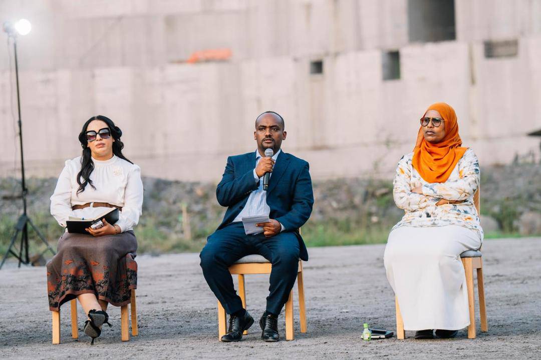 You are currently viewing የኢትዮጵያ ብልጽግና ህልም መሳካት አይቀሬነትን የሚያበስሩ አፈጻጸሞች በሁሉም ዘርፎች መታየታቸውን የግብርና ሚኒስትሩ አቶ አዲሱ አረጋ ገለጹ