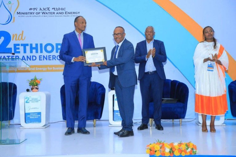 አዲስ ሚዲያ ኔትወርክ በ2ኛው የውሃ እና ኢነርጂ ሳምንት ላይ ላበረከው የላቀ የሚዲያ ሽፋን እውቅና አገኘ