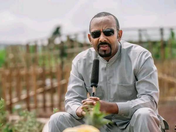 You are currently viewing ኢትዮጵያውያን ጀግንነታቸውን ሀገር በማልማትና በመቀየር ሊያሳዩ ይገባል ሲሉ ጠቅላይ ሚኒስትር ዐቢይ አሕመድ(ዶ/ር) ገለጹ