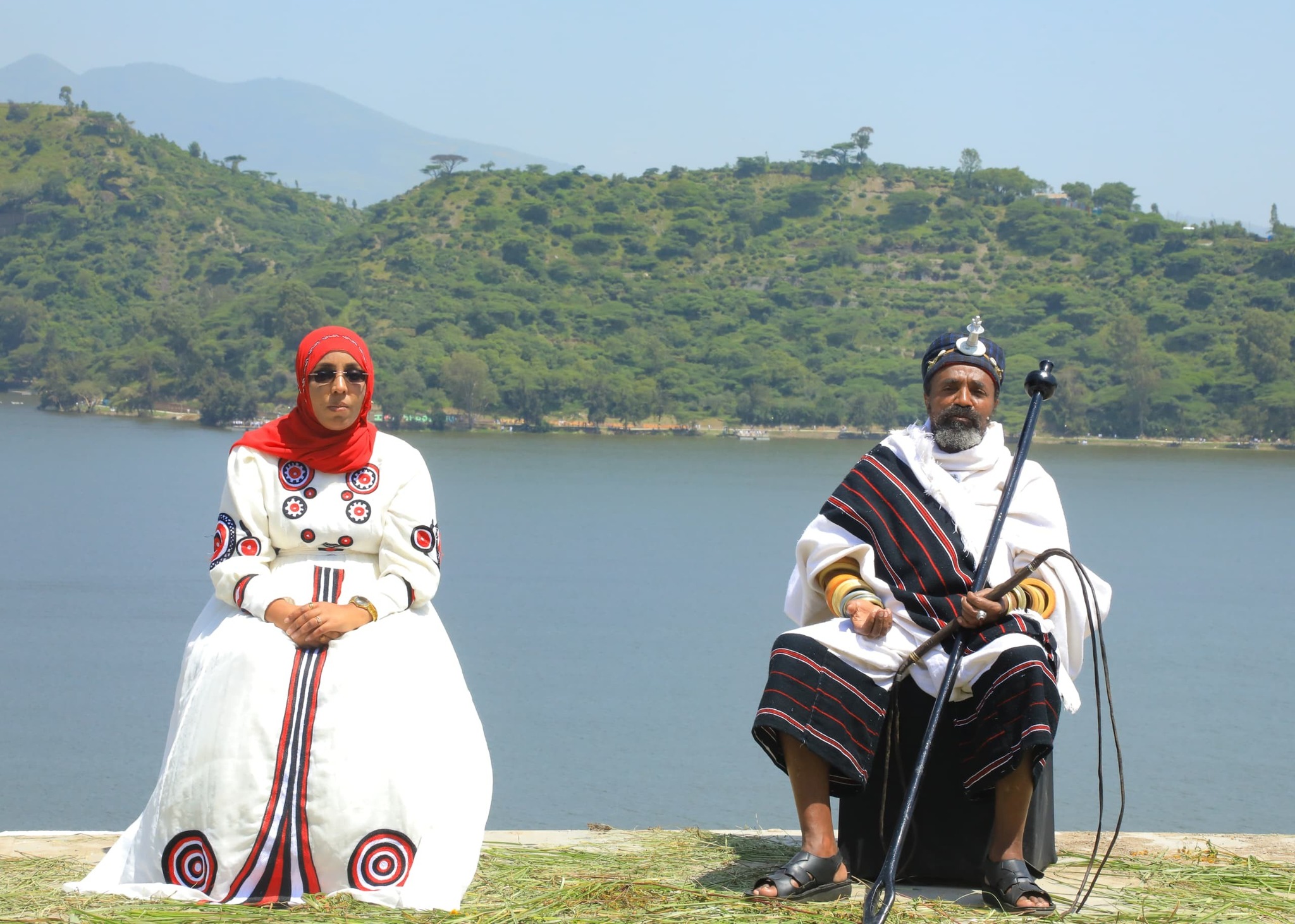 You are currently viewing የ2018 የኢሬቻ በዓል ባህልና ትውፊቱን በጠበቀ መልኩ በድምቀት ተከብሮ መጠናቀቁን አባ ገዳ ጎበና ሆላ ተናገሩ