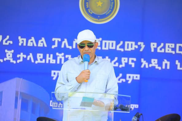 You are currently viewing የአማራ ክልል ፖሊስ አዲስ የለውጥ ጉዞ ስኬት አንዱ የድል ምልክት ነው ሲሉ ምክትል ጠቅላይ ሚኒስትር ተመስገን ጥሩነህ ገለፁ