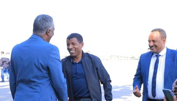 You are currently viewing ጀግናው አትሌት ሻለቃ ኃይሌ ገብረስላሴ በድሬዳዋ ኢንቨስት ለማድረግ ዝግጁ መሆኑን ገለጸ