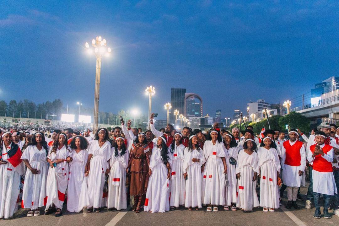 You are currently viewing በመዲናዋ የተከናወኑ የአደባባይ በአላት በስኬት እንዲከበሩ ነዋሪዎች ያበረከቱት አስተዋጽኦ ህብረብሄራዊነትን እና ዘላቂ ሰላምን ለመገንባት ትልቅ መሰረት የሚጥል መሆኑን ነዋሪዎች ገለጹ