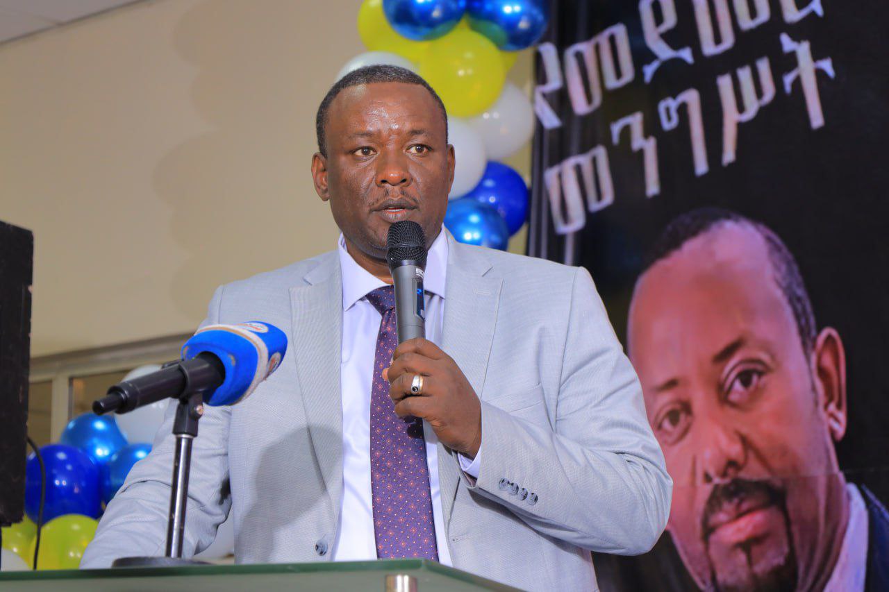 You are currently viewing የመደመር መንግሥት መጽሀፍ የአስተሳሰብ ችግርን ማስተካከል ቀዳሚ ጉዳይ መሆኑን እንደሚያነሳ ምሁራን ተናገሩ