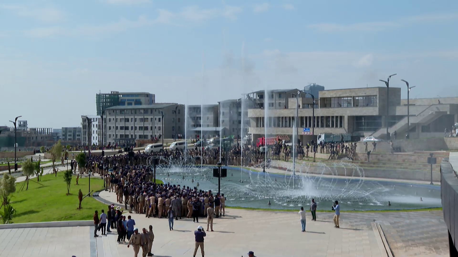 You are currently viewing የአዲስ አበባ ከተማ ፖሊስ ጠቅላይ መምሪያ ኮሚሽን እና የፌደራል ፖሊስ ወንጀል መከላከል ጠቅላይ መምሪያ ከፍተኛ አመራሮች እና አባላት በመዲናዋ የተከናወኑ የልማት ስራዎችን ጎበኙ