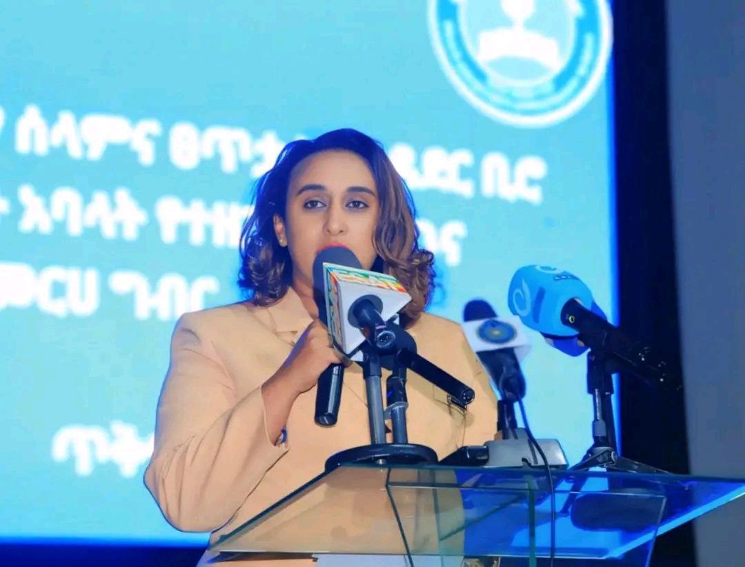 You are currently viewing የህዝብና የፀጥታ አካላትን ቅንጅት በማጠናከር አስተማማኝ ሠላም መፍጠር እንደሚገባ ተገለፀ