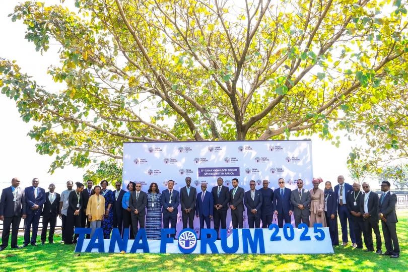 You are currently viewing 11ኛው የጣና ፎረም ኢትዮጵያ ለአፍሪካ ሰላምና ደኅንነት ያላትን የላቀ አስተዋጽኦ የምታጸናበት መሆኑን አምባሳደር ነብያት ጌታቸው ገለፁ