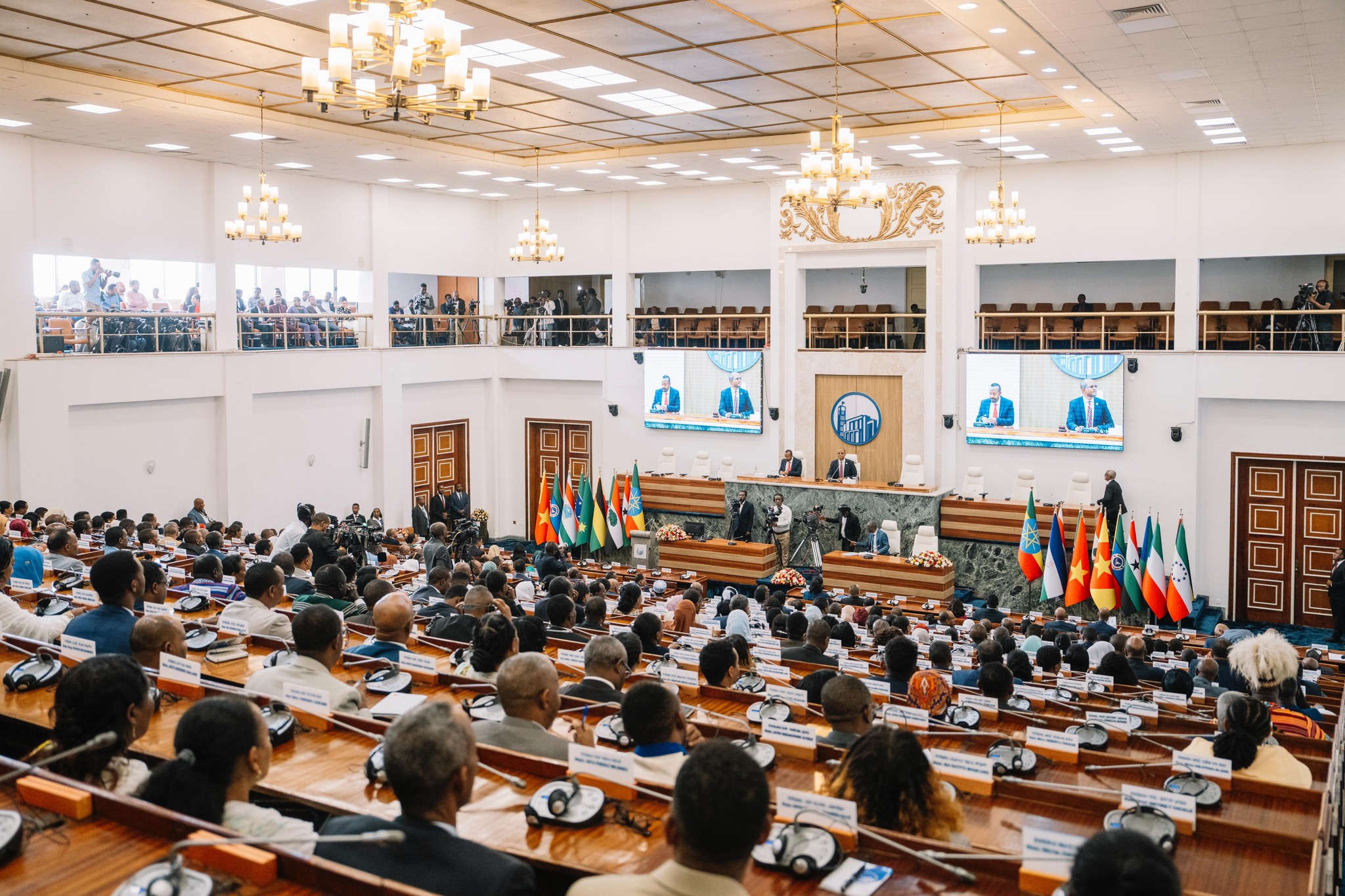 You are currently viewing የአዛዉንቶቹ የህወሃት ቡድን ከሻዕቢያ ሃይሎች ጋር ግንባር ፈጥረዉ ለጥፋት እየተንቀሳቀሱ በመሆኑ መንግስት የቡድኖቹን እንቅስቃሴ መግታት እና የሃገር ሉአላዊነትን ማስከበር ይጠበቅበታል