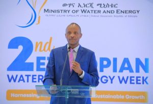 Read more about the article ታላቁ የኢትዮጵያ ህዳሴ ግድብ መጠናቀቁ በታችኛው የተፋሰሱ ሀገራት ላይ የጎርፍ አዳጋ እንዳያጋጥም ለመከላከል አግዟል ሲሉ የውሃና ኢነርጂ ሚኒስቴር ሚኒስትር ኢ/ር ሀብታሙ ኢተፋ (ዶ/ር) ገለጹ
