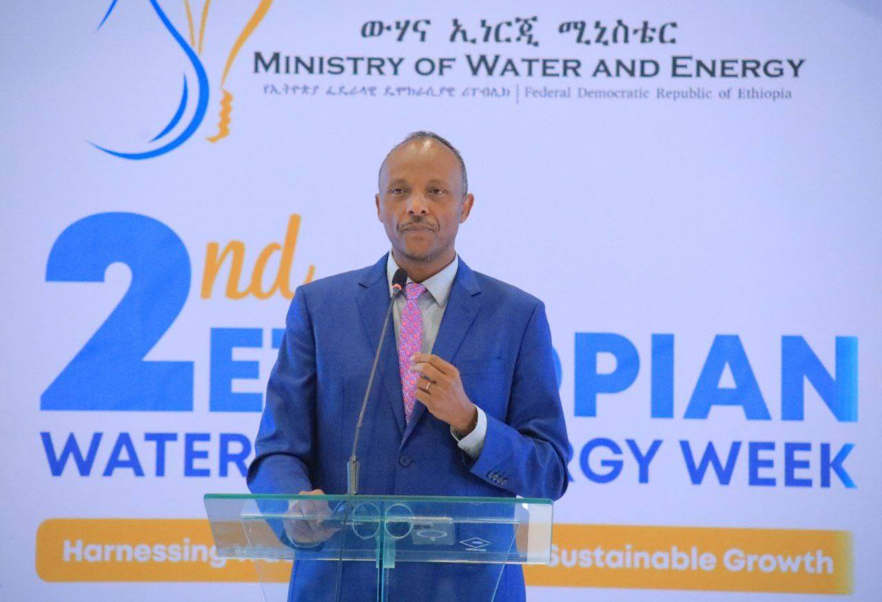 You are currently viewing ታላቁ የኢትዮጵያ ህዳሴ ግድብ መጠናቀቁ በታችኛው የተፋሰሱ ሀገራት ላይ የጎርፍ አዳጋ እንዳያጋጥም ለመከላከል አግዟል ሲሉ የውሃና ኢነርጂ ሚኒስቴር ሚኒስትር ኢ/ር ሀብታሙ ኢተፋ (ዶ/ር) ገለጹ