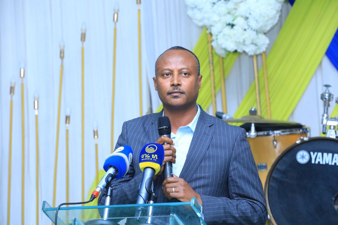 You are currently viewing የመንግስት ሰራተኛውን ተጠቃሚ የሚያደርጉ ጥቅማ ጥቅሞች ተጠናክረው ይቀጥላሉ