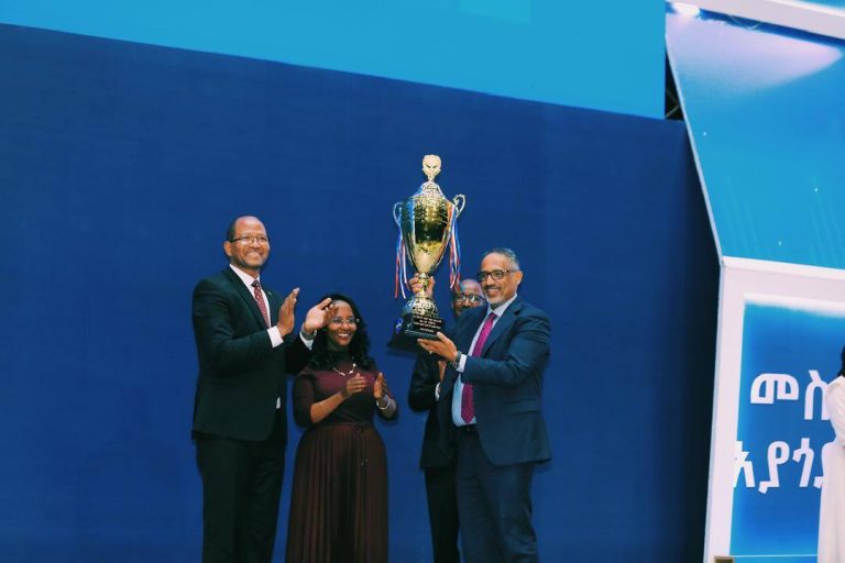 ሚድሮክ ኢንቨስትመንት ግሩፕ በበጎ ፈቃድ አገልግሎት ከ 2 ነጥብ 2 ቢሊየን ብር በላይ በማበርከት የአመቱ ልዩ ተሸላሚ ሆነ