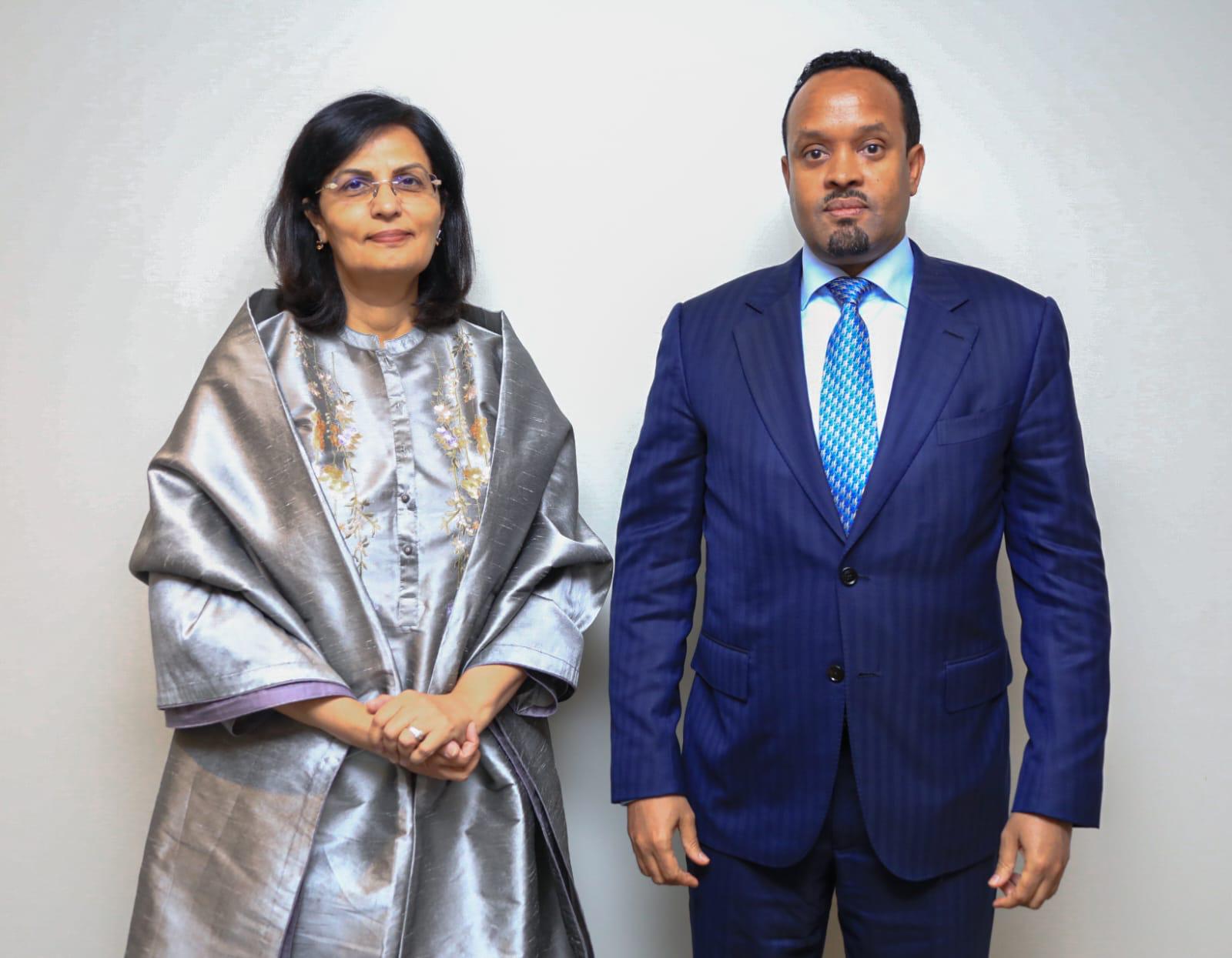 You are currently viewing የገንዘብ ሚኒስትሩ አቶ አህመድ ሽዴ ከአለም አቀፉ የክትባቶች ጥምረት ዋና ስራ አስፈፃሚ ዶ/ር ሳኒያ ኒሽታር ጋር ተወያዩ