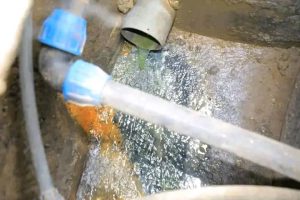 Read more about the article ባለስልጣኑ አደገኛ የፍሳሽ ቆሻሻ ወደ ወንዝ የለቀቁ 2 ድርጅቶችን 600 ሺህ ብር መቅጣቱን አስታወቀ