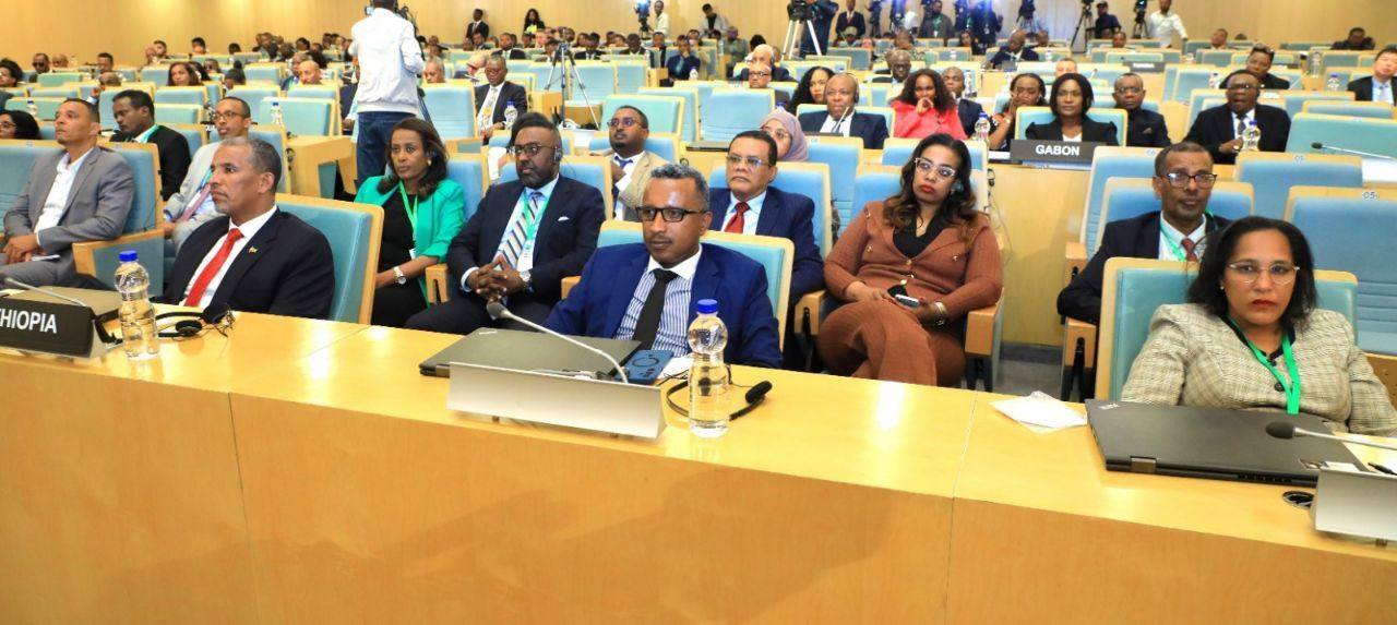 You are currently viewing የኢፌዲሪ ፕሬዝዳንት ታዬ አፅቀ ሥላሴ በአፍሪካ ሕገ መንግሥታዊነትን የአስተዳደርና የአንድነት መሰረት በማድረግ የጋራ ደህንነትና ብልፅግናን ማረጋገጥ እንደሚገባ ገለጹ