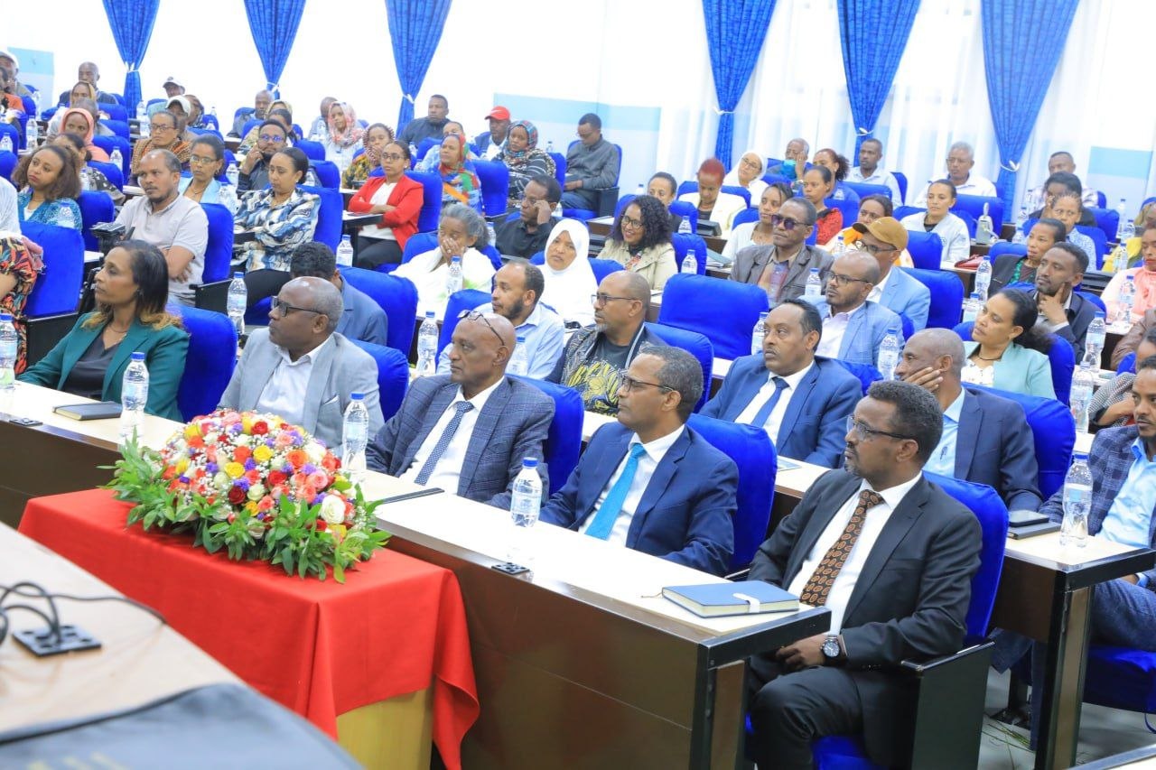 You are currently viewing የኢትዮጵያ ሥራ አመራር ኢንስቲትዩት ስያሜውን ወደ ኢትዮጵያ ብቃትና ሥራ አመራር ኢንስቲትዩት ተቀይሮ የለውጥ ሪፎርም ጀመረ