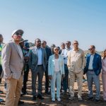 Read more about the article በጎንደር በነበረን ጉብኝት የመገጭ የመስኖ ልማት ፕሮጀክትን የሥራ ሁኔታ ገምግመናል። ፕሮጀክቱ 870 ሄክታር ላይ ያረፈ ሲሆን 17000 ሄክታር መሬት በመስኖ አቅርቦት ይሸፍናል ተብሎ ይጠበቃል። የፕሮጀክቱ ቁልፍ የሆነው የወንዝ ቅልበሳ ሥራ በተሳካ መልኩ ተጠናቋል። የቀሩት ሥራዎችም በተያዘላቸው የጊዜ ሰሌዳ እየተካሄዱ ይገኛሉ። የመገጭ ግድብም በሚጠናቀቅበት ወቅት የአካባቢውን የግብርና ምርታማነት የሚያሳድግ ይሆናል።