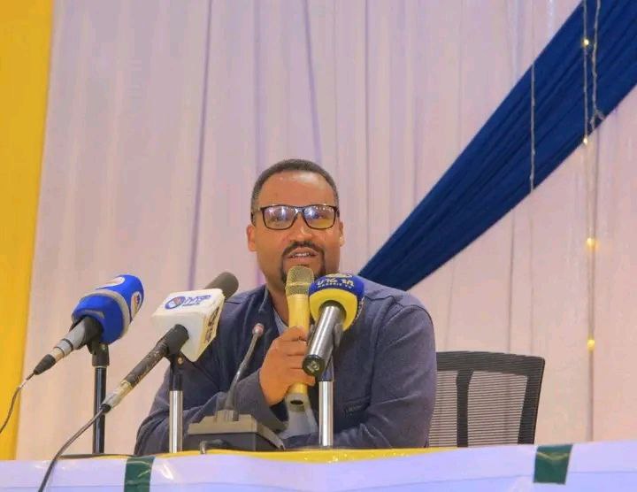 You are currently viewing የስነ ምግባር ጉድለት ያለባቸዉ እና ከሕግና መመሪያ ውጭ በሚሰሩ ጫኝ እና አዉራጅ ማህበራት ላይ እርምጃ ይወሰዳል