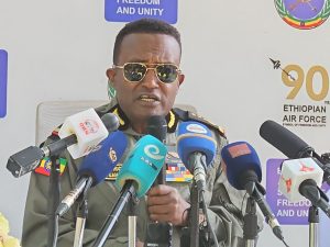 Read more about the article በውጊያ መሰረተ ልማት፣ በሰው ኃይል ግንባታና ትጥቅ በማሟላት ኢትዮጵያን የሚመጥን ተቋም እየተገነባ መሆኑን የኢፌዴሪ አየር ኃይል ዋና አዛዥ ሌተናል ጄኔራል ይልማ መርዳሳ ገለጹ