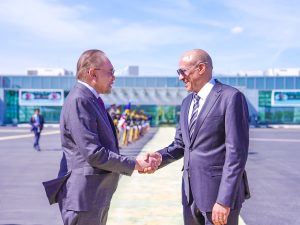 Read more about the article ምክትል ጠቅላይ ሚኒስትር ተመስገን ጥሩነህ በኢትዮጵያ የሦስት ቀናት ይፋዊ የሥራ ጉብኝት ላደረጉት የማሌዢያ ፌዴሬሽን ጠቅላይ ሚኒስትር አሸኛኘት አደረጉ