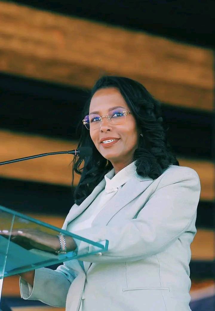 You are currently viewing ከንቲባ አዳነች አቤቤ የአዲስ አበባ ፖሊስ ጠቅላይ መምሪያ ፖሊስ ኮሌጅ ለመጀመሪያ ጊዜ በራስ አቅም ያሠለጠናቸውን እጩ መኮንኖች አስመረቁ