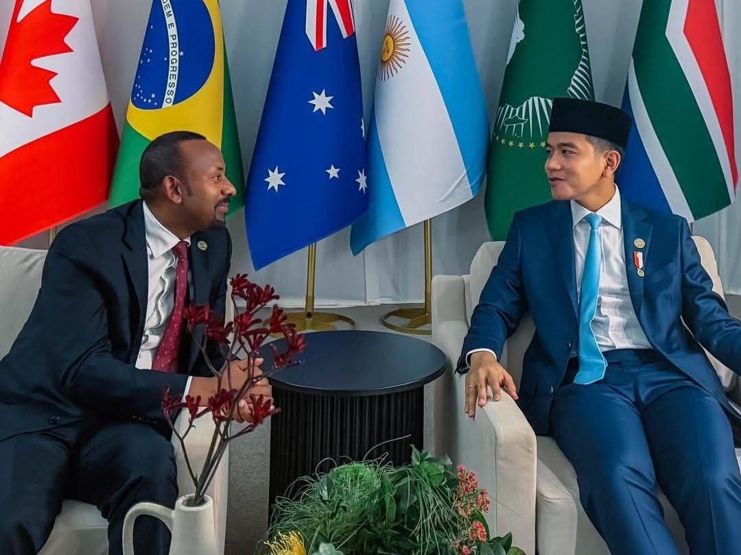 You are currently viewing ጠቅላይ ሚኒስትር ዐቢይ አሕመድ (ዶ/ር) በቡድን 20 የመሪዎች ጉባኤ ከኢንዶኔዥያ ምክትል ፕሬዝደንት ጋር ተወያዩ