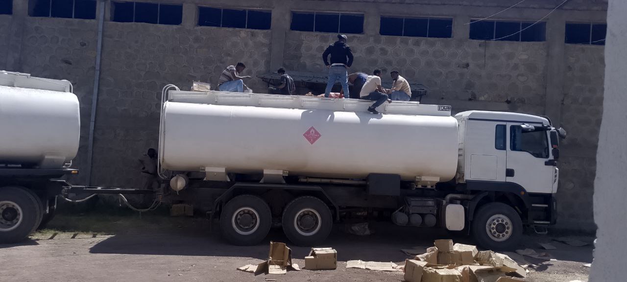 You are currently viewing አዲስ አበባ ከተማ ሊገቡ የነበሩ 41 ነጥብ 8 ሚሊየን ብር የዋጋ ግምት ያላቸው የኮንትሮባንድ ዕቃዎች ተያዙ