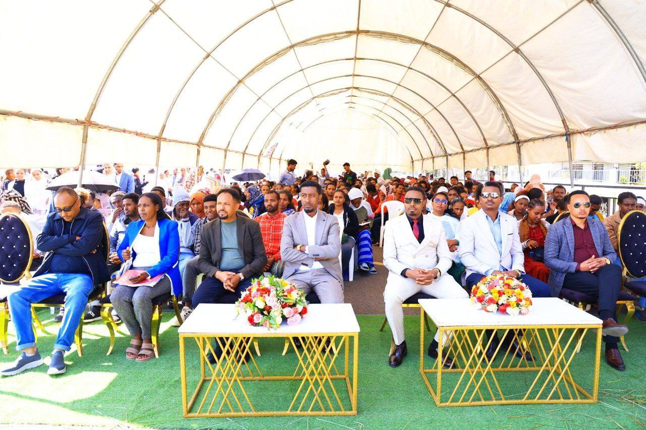 You are currently viewing በአንድ ጀምበር ለ2 ሺህ የክፍለ ከተማው ነዋሪዎች የስራ ዕድል ተፈጥሯል