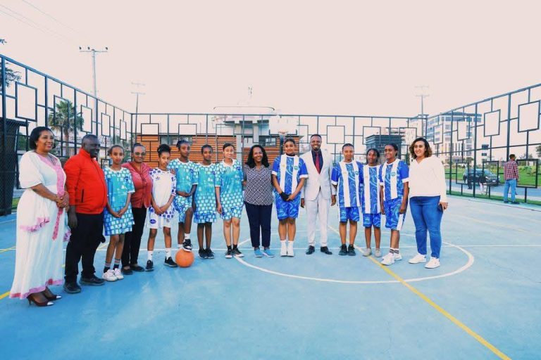 በለሚ ኩራ ክፍለ ከተማ፣ የመሪ ሎቄ አካባቢ ለህዝብ ሁለገብ አገልግሎት የተገነቡ የመሰረተ ልማት ፕሮጀክቶችን ለአገልግሎት ክፍት መደረጋቸውን ከንቲባ አዳነች አቤቤ ገለፁ