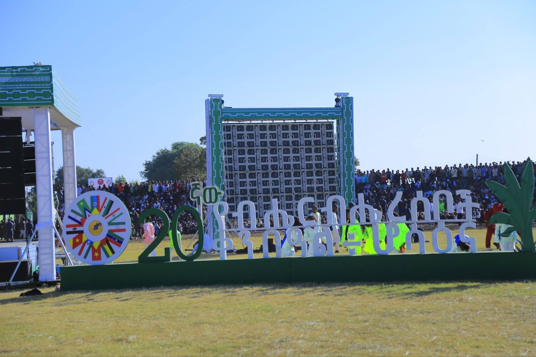 You are currently viewing በአባቶቻችን ደም የወረስነውን ነጻነት በብልጽግና ማጽናት ከዚህ ትውልድ እንደሚጠበቅ ጠቅላይ ሚኒስትር ዐቢይ አሕመድ (ዶ/ር) ጥሪ አቅርበዋል