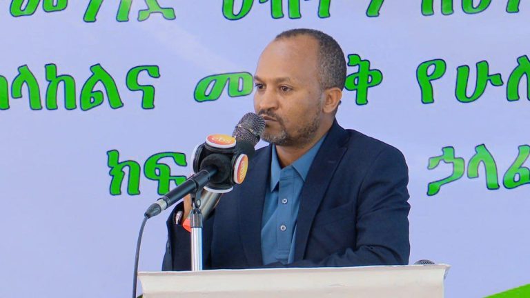 የውስጥ ለውስጥ መንገዶች ለታለመላቸው ዓላማ እንዳይውሉ በአጥር በሚዘጉ ግለሰቦች ላይ እርምጃ እንደሚወስድ የአዲስ አበባ መንገዶች ባለስልጣን አስታወቀ