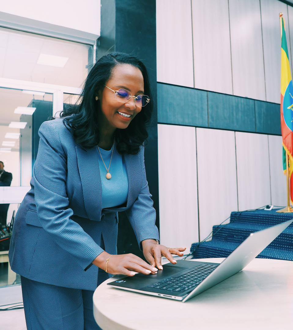 You are currently viewing 106 የቀበሌ ቤቶችን ጧሪና ደጋፊ ለሌላቸው አቅመ ደካሞች፣ የአካል ጉዳተኞች እና የአገር ባለውለታዎች ለሆኑ እና እጅግ አስቸጋሪ ሁኔታ ውስጥ ለነበሩ የከተማችዋ ነዋሪዎችን በዕጣ ተላለፈ