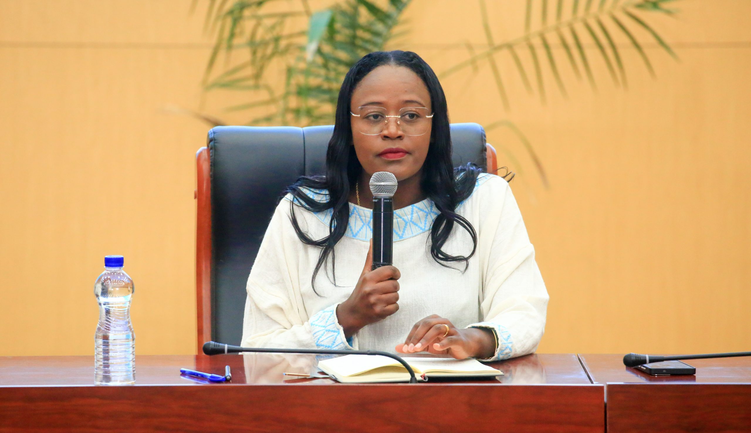 You are currently viewing በኪነ-ጥበብ ዘርፍ ኢትዮጵያ ያላትን አቅም ለመጠቀም በጋራ መስራት አለብን ሲሉ የባህልና ስፖርት ሚኒስትር ሸዊት ሻንካ ገለጹ