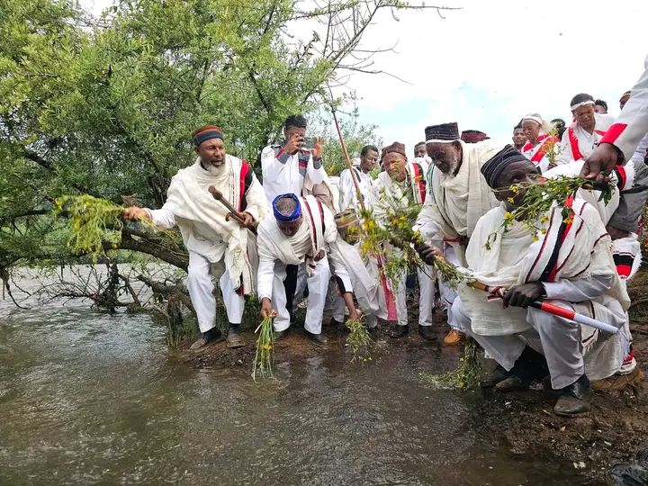 You are currently viewing በኢሉአባቦር ዞን የመልካ ሶር የኢሬቻ በዓል ተከበረ