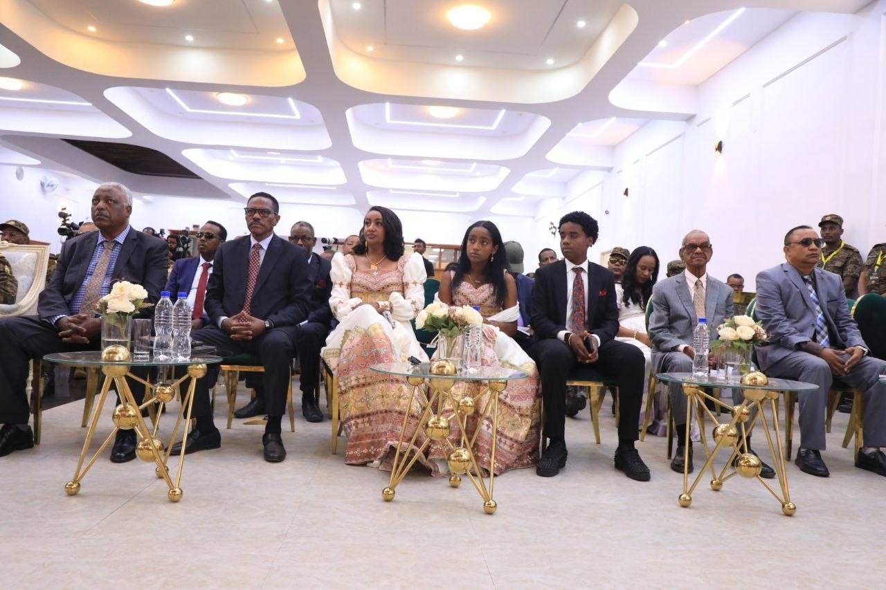 You are currently viewing በአምባሳደር ጄነራል ባጫ ደበሌ የተፃፈው ”የፀረ-ሽምቅ ውጊያ ጥበብ” መፅሐፍ ተመረቀ