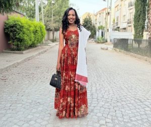 Read more about the article ርቀት ያልገደበው ታማኝነት፦ 300 ሺህ ብር በስሕተት የደረሳት ወጣት ያሳየችው አስደናቂ ተግባር