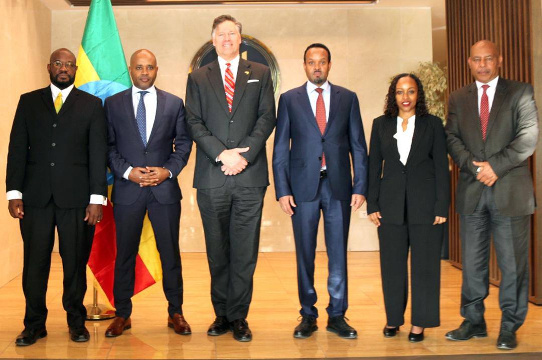 You are currently viewing አሜሪካ የኢትዮጵያን ዘላቂ የኢኮኖሚ ልማት ለመደገፍ እና የጋራ ተጠቃሚነትን መሠረት ያደረገ ትብብርን ለማሳደግ ቁርጠኛ መሆኗን የአሜሪካዉ ምክትል የውጭ ጉዳይ ሚኒስትር ገለጹ