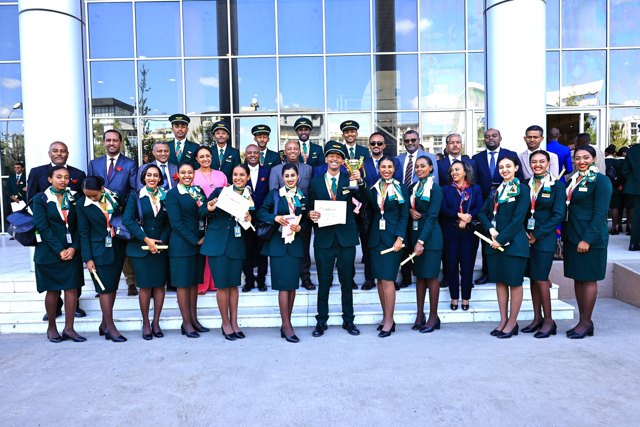 You are currently viewing የኢትዮጵያ አቪዬሽን ዩኒቨርሲቲ ከ12 ሀገራት የተውጣጡ 457 የአቪዬሽን ባለሙያዎችን አስመረቀ