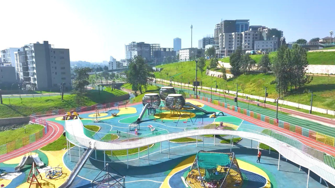 You are currently viewing በፒያሳ እና አካባቢዉ የተገነቡ የወንዝ ዳርቻ ልማት ሥራዎች ለአዲስ አበባ አዲስ ገጽታ አላብሰዋታል ሲሉ ከንቲባ አዳነች አቤቤ ገለጹ