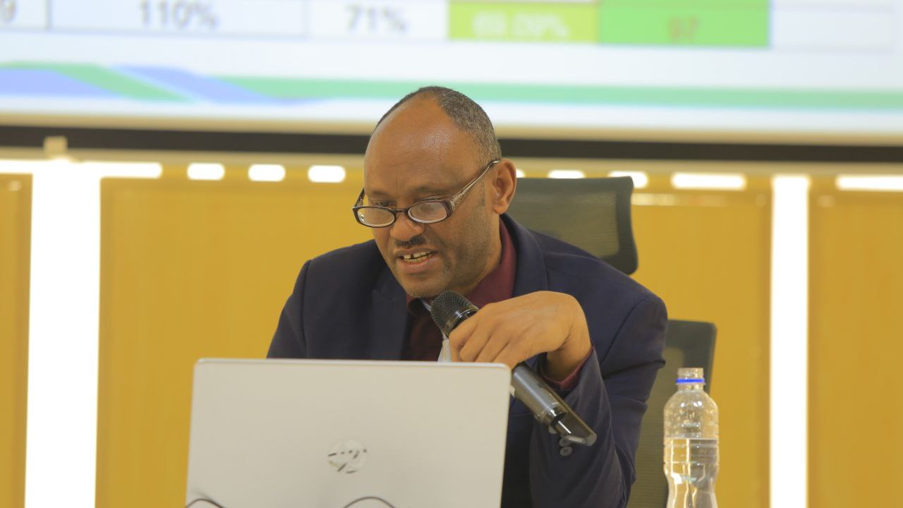 You are currently viewing በመዲናዋ የሚገኙ ኢንዱስትሪዎች ከውጪ ይገቡ የነበሩ ምርቶችን በሃገር ዉስጥ ወደ ማምረት መግባታቸውን የአዲስ አበባ ከተማ ኢንዱስትሪ ልማት ቢሮ አስታወቀ