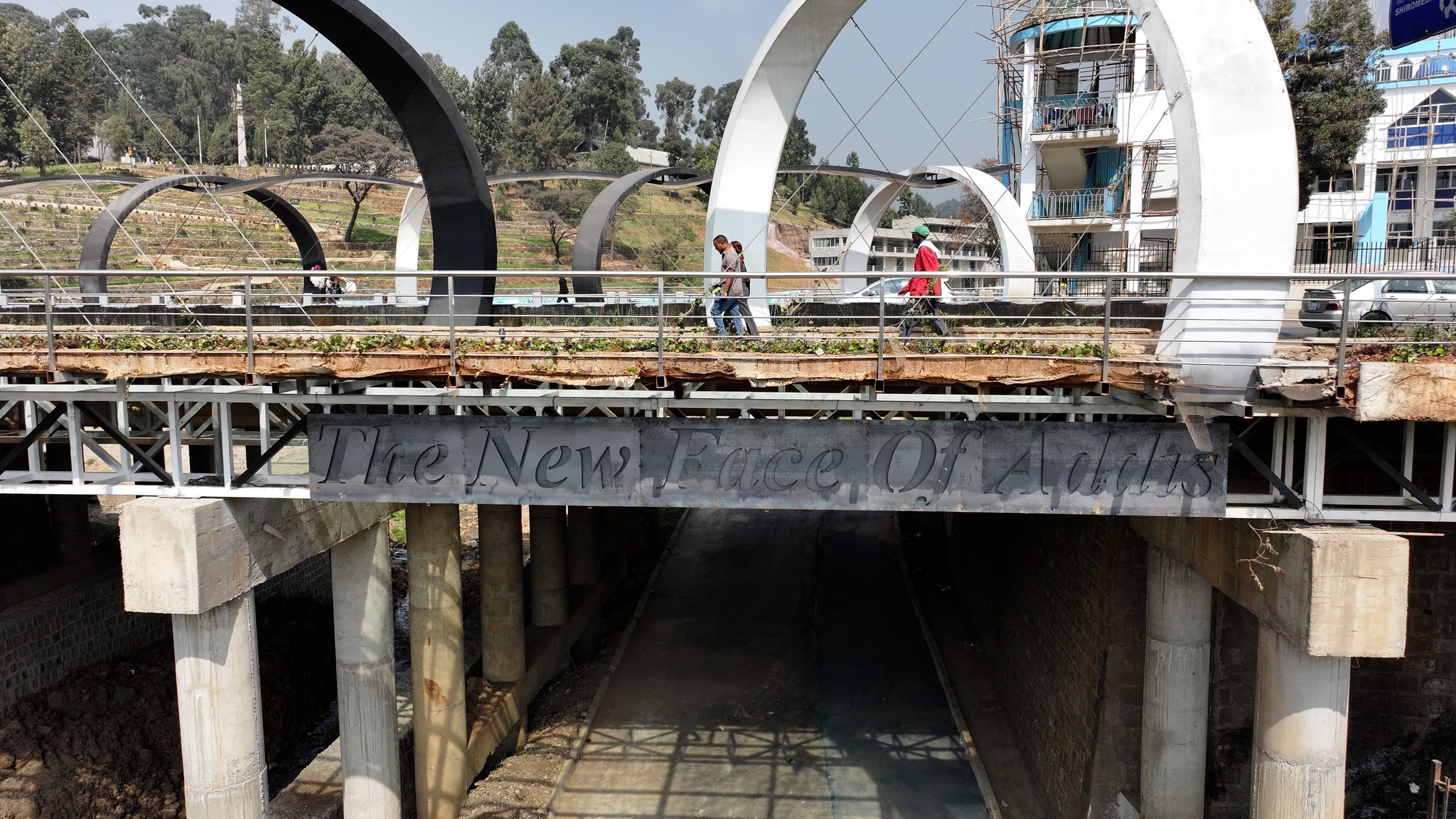 You are currently viewing በወንዝ ዳርቻ ልማት ፕሮጀክት አቧራውን አራግፈን የደበዘዘዉን ታሪካችንን እና ቅርሶቻችንን በተጨባጭ አልምተናል ሲሉ ከንቲባ አዳነች አቤቤ ገለጹ