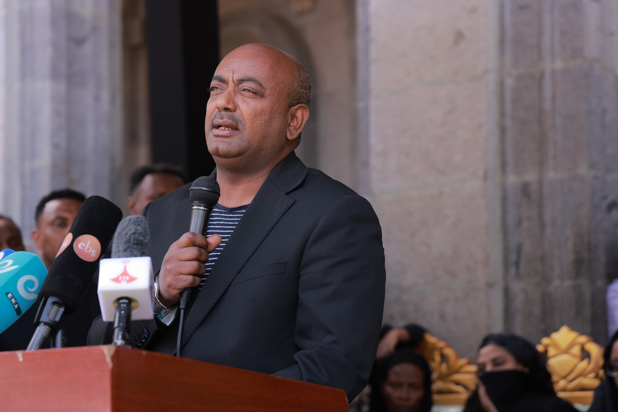 You are currently viewing የአርቲስት ነጻነት ወርቅነህ ሥርዓተ ቀብር ተፈጸመ