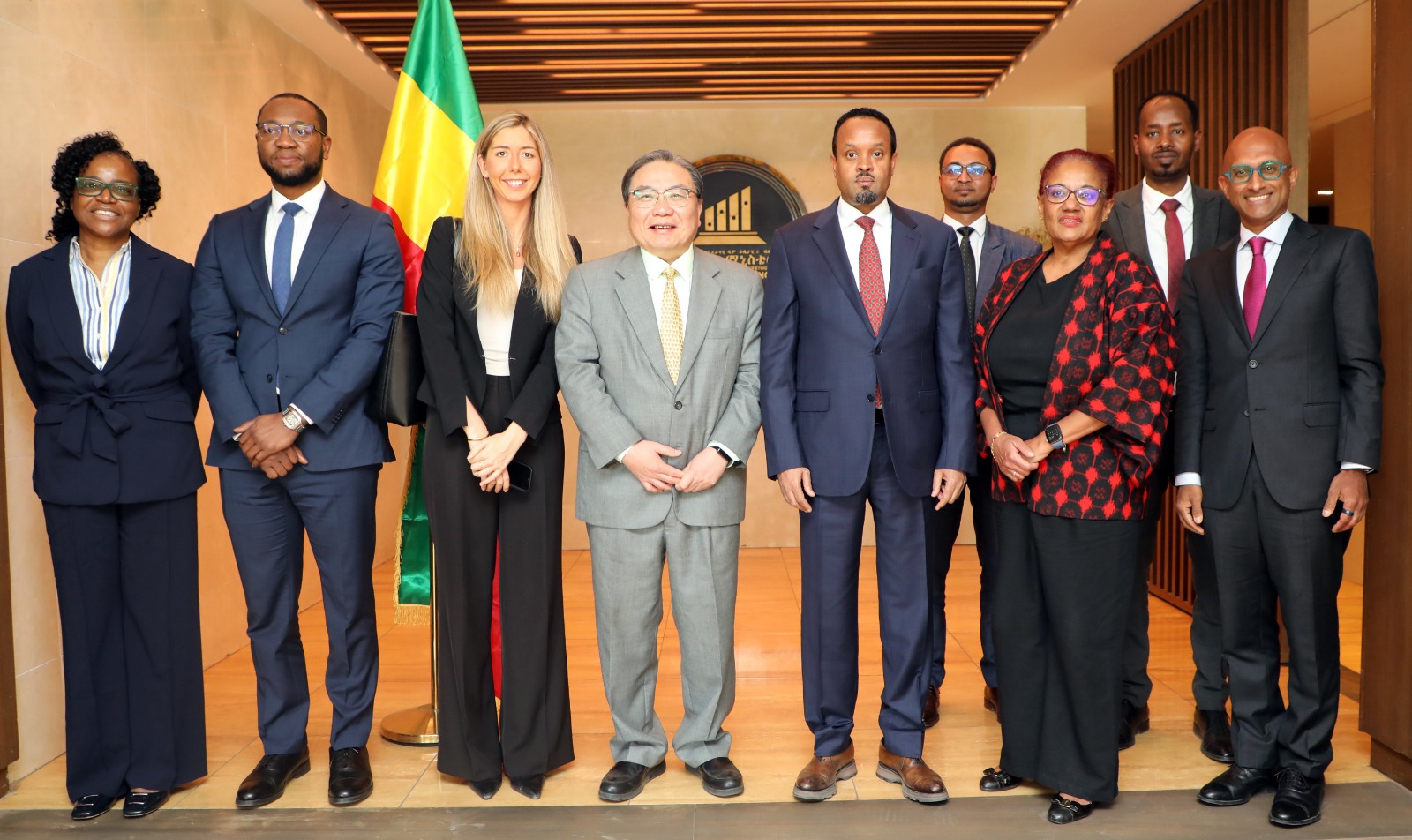 You are currently viewing የዓለም ባንክ ለኢትዮጵያ የልማት አጀንዳ የሚያደርገውን ድጋፍ በዘላቂነት ለመቀጠል ቁርጠኛ ነው – የባንኩ ማኔጂንግ ዳይሬክተር ዌንቻይ ዣንግ