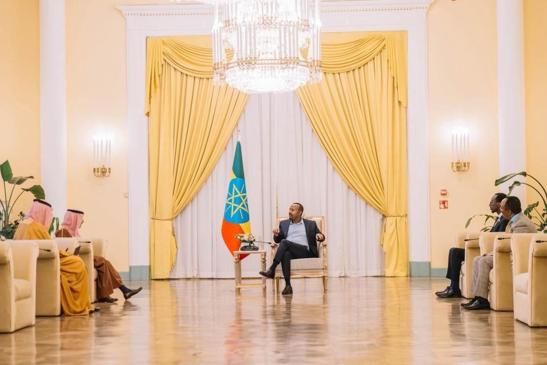 You are currently viewing ጠቅላይ ሚኒስትር ዐቢይ አሕመድ (ዶ/ር) ከሳዑዲ አረቢያ የውጭ ጉዳይ ሚኒስትር ጋር በሁለትዮሽ እና ባለብዙ ወገን ጉዳዮች ላይ ተወያዩ