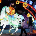 Read more about the article ቻይናዊያን “የእሳት ፈረስ“ በሚል ስያሜ አዲሱን ዓመት እየተቀበሉ ነዉ